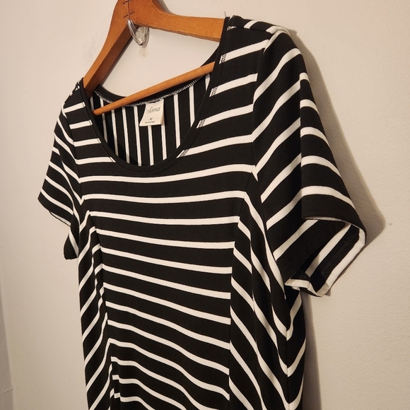 Soma Cafe Striped Black Trapeze Dress - Soft & Flowy - Your Summer Go-To! - Picture 7 of 13